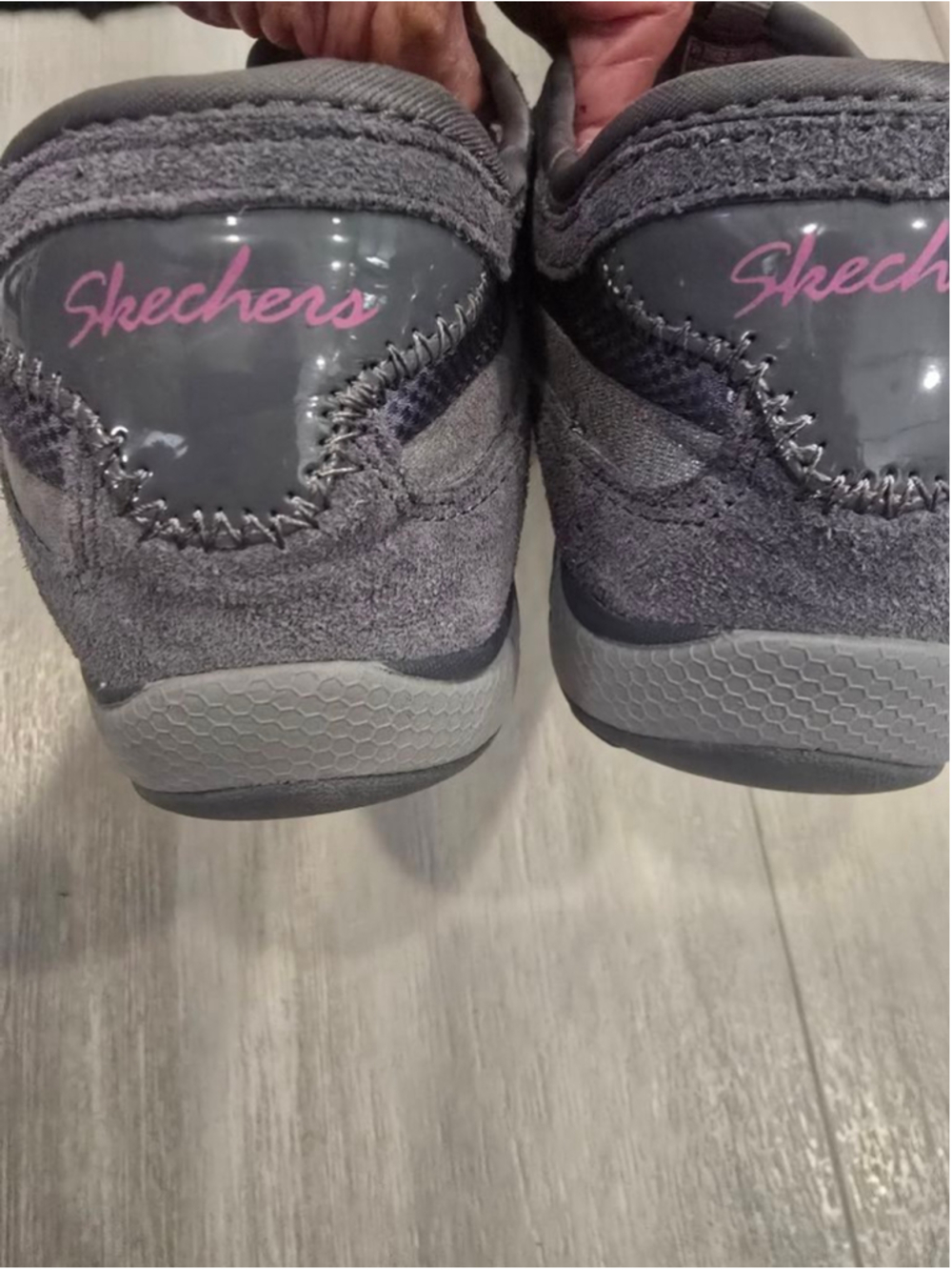 Skechers Women's Breathe Easy slip-on shoes in a gray and pink Size 10 - Picture 5 of 6